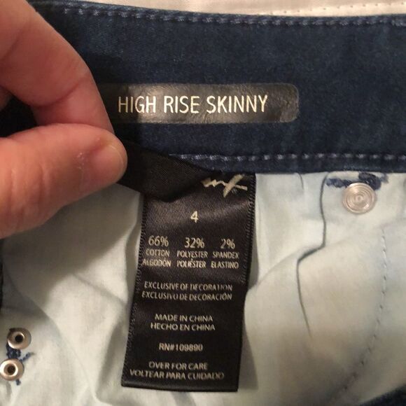 Seven7 Size 4 High Rise Skinny Dark Wash Jeans - Picture 15 of 16